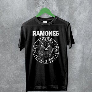Ramones Greatest Hits Album Cover Punk Rock Band Graphic Fan Music T-Shirt 91